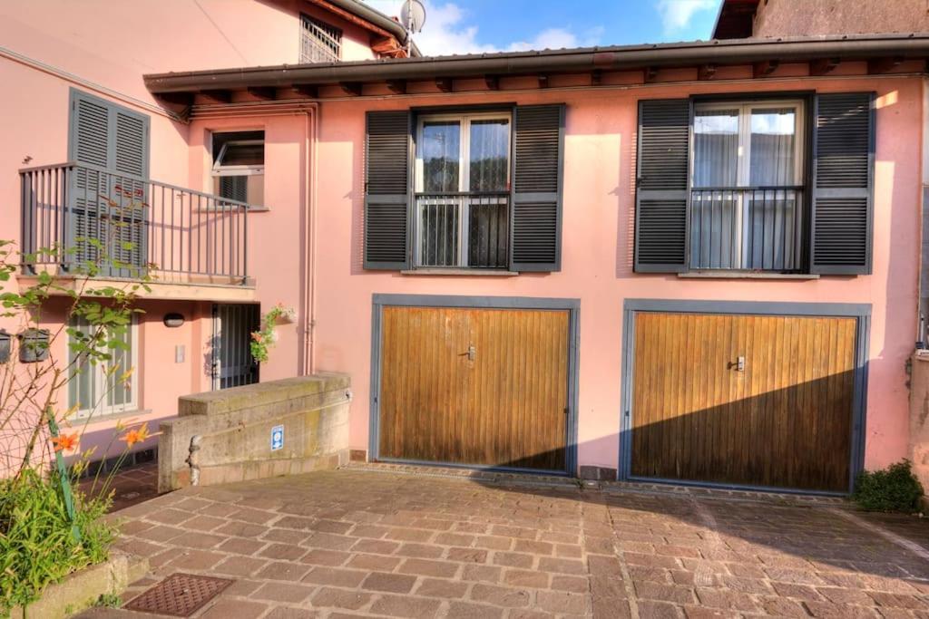 Casa Vacanza Angolo Della Corte Apartment Como Luaran gambar