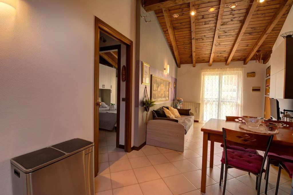 Casa Vacanza Angolo Della Corte Apartment Como Luaran gambar